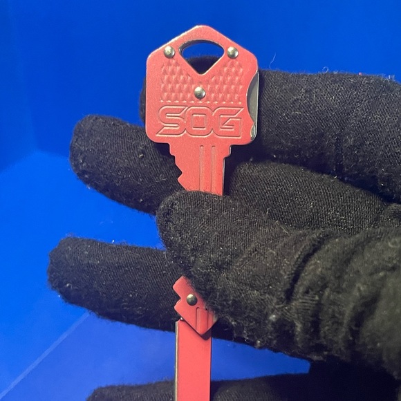 SOG keychain knife - Picture 3 of 3